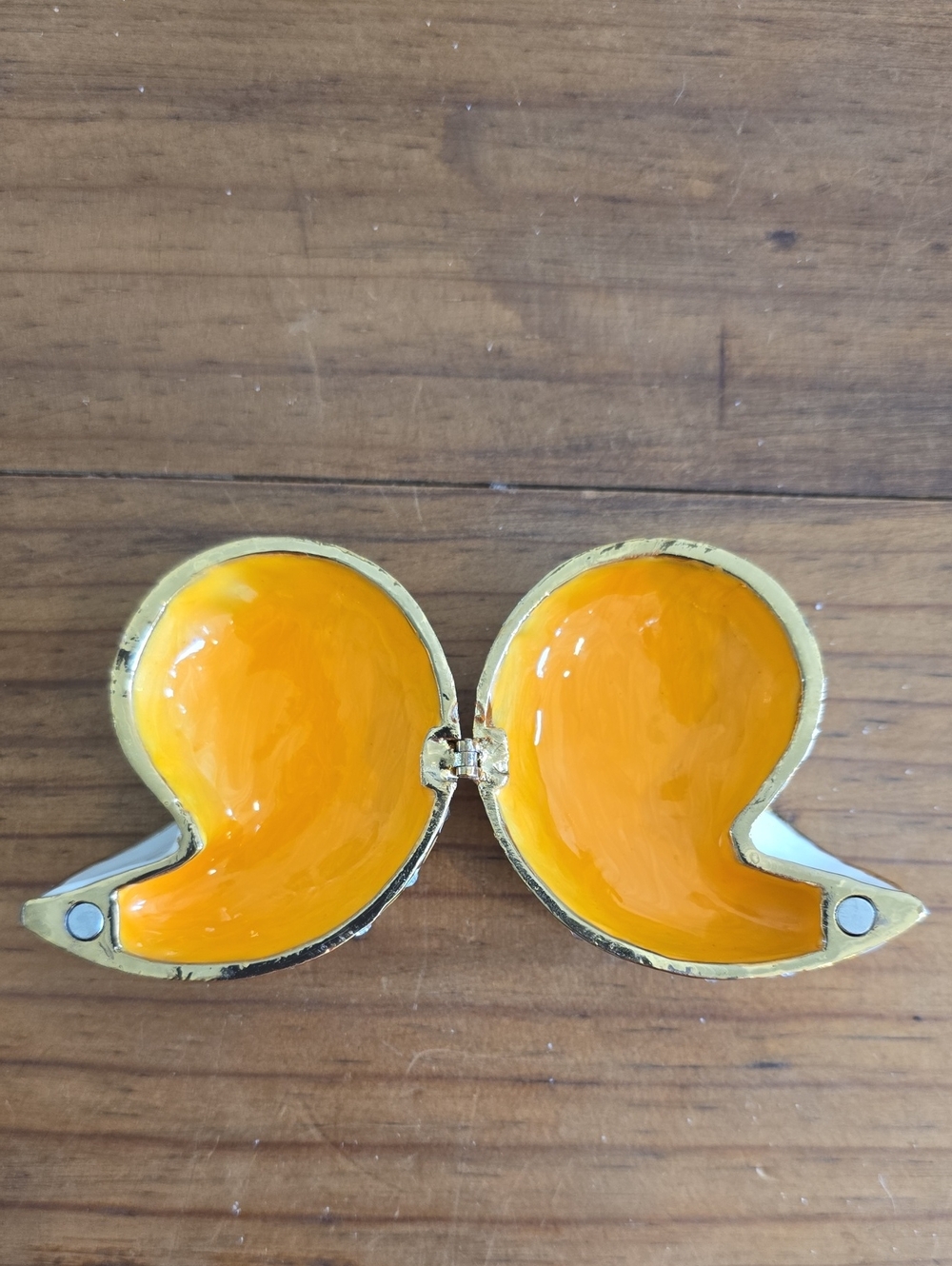 Nautilus Shell Enameled Box with Rhinestones - Picture 2 of 16